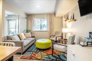 Sala de estar en el lobby