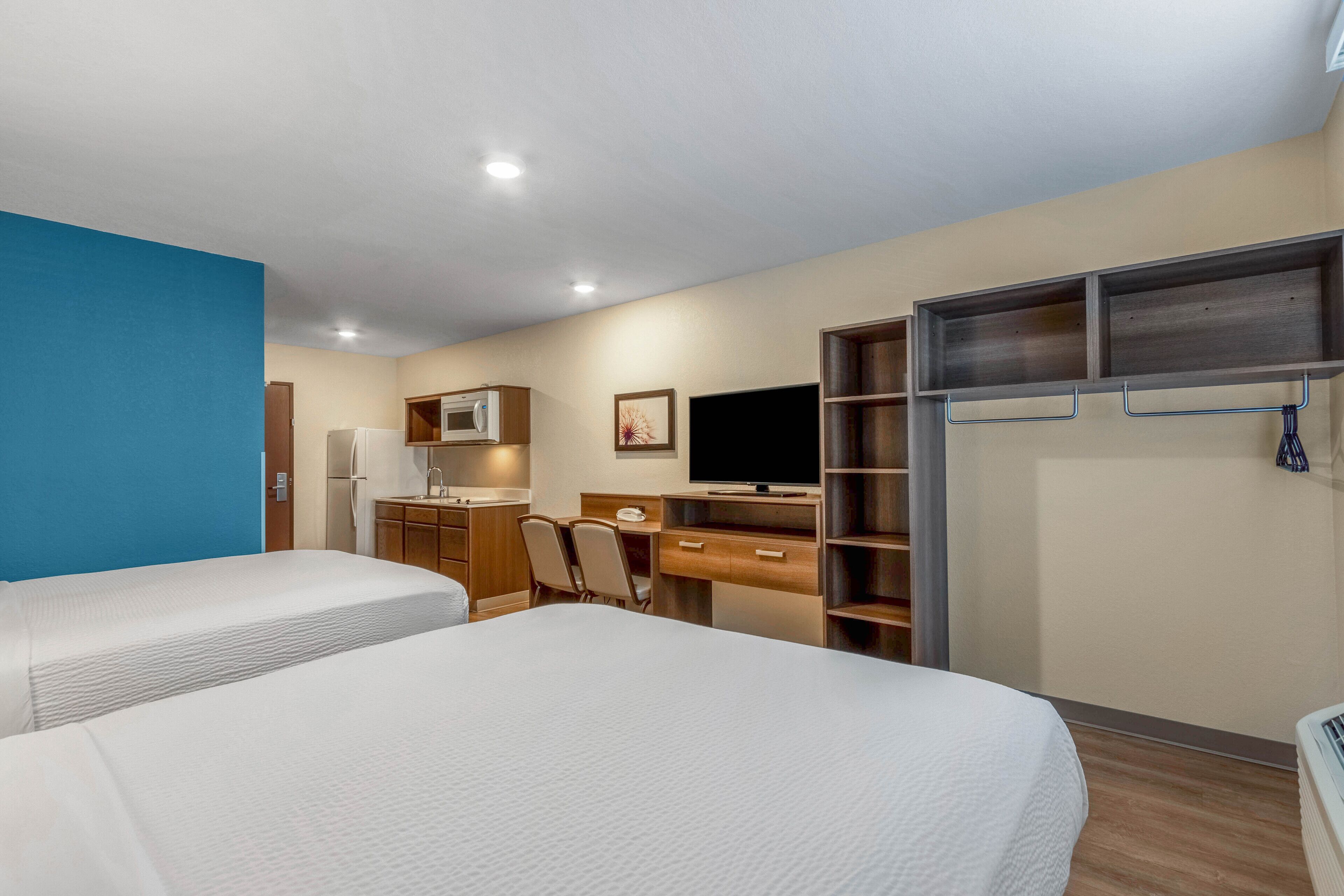 Free WiFi, bed sheets