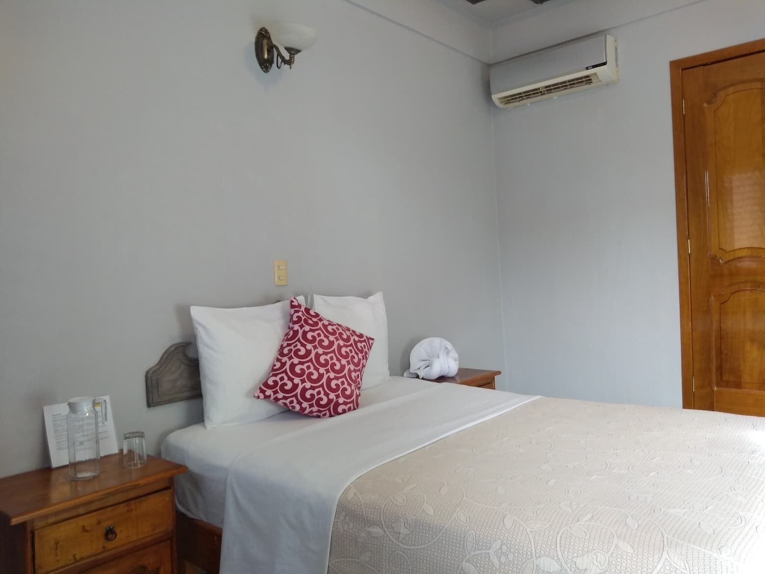 standard room | individually decorated, laptop workspace, iron/ironing board, free wifi