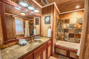 Maison, 5 chambres | Salle de bain