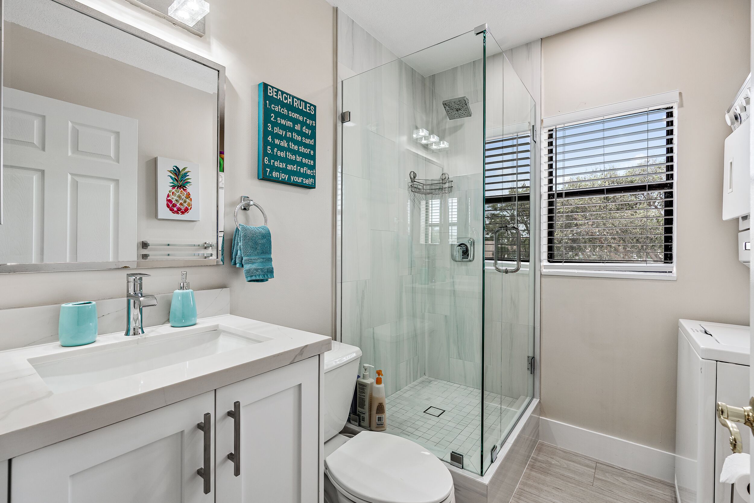 Combined shower/tub, hair dryer, towels, soap