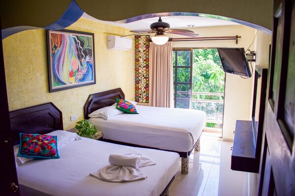 Iron/ironing board, free WiFi, bed sheets - Hotel Melina (Playa del Carmen)