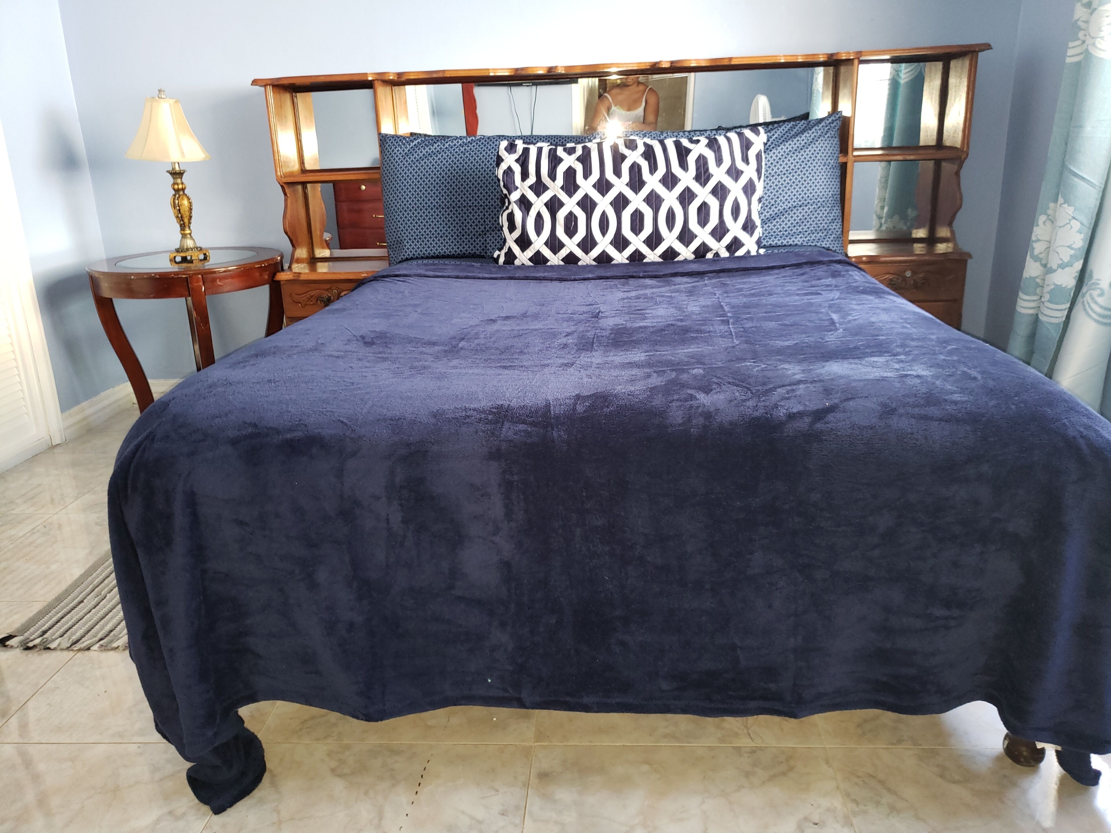 1 habitación, tabla de planchar con plancha, wifi gratis y ropa de cama 