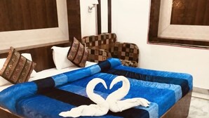 Executive Room | Air conditioning - APPLE HOME STAY (Jodhpur)