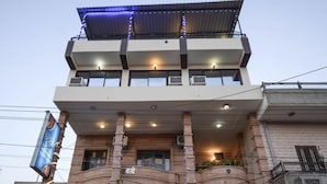 Front of property - APPLE HOME STAY (Jodhpur)