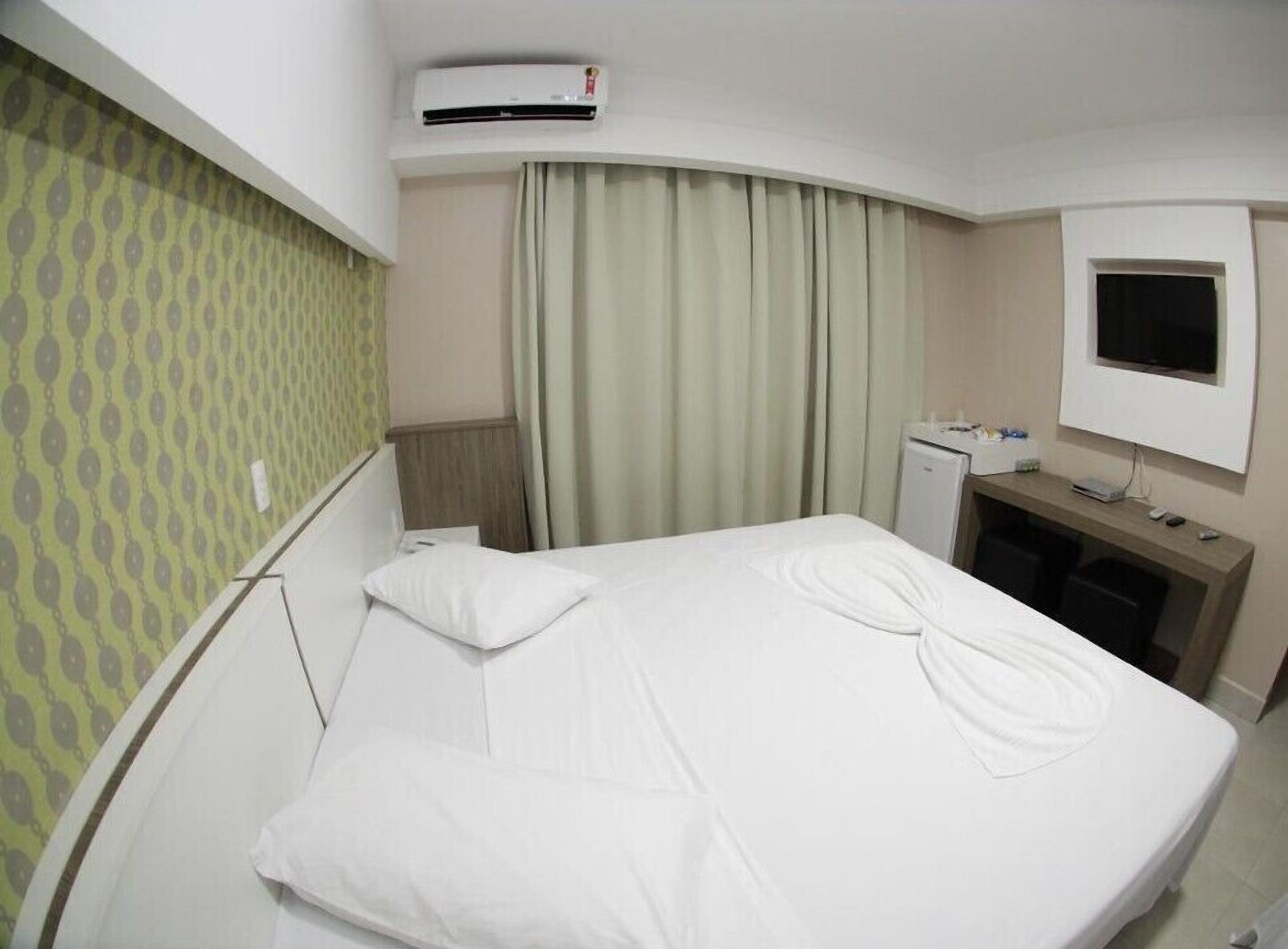 luxury room | minibar, desk, soundproofing, free wifi