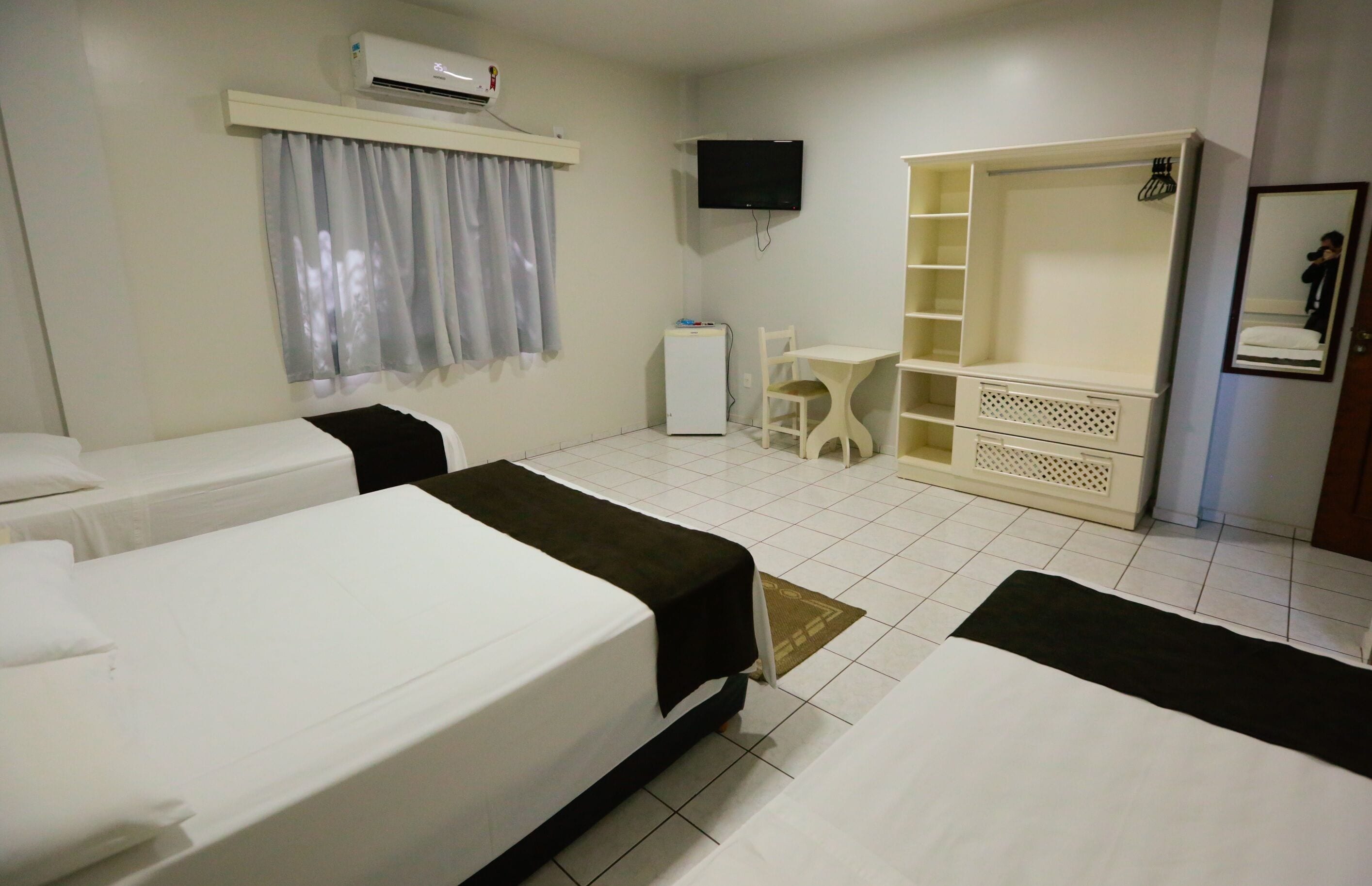 standard quadruple room | minibar, desk, soundproofing, free wifi