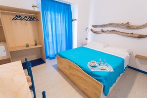 Quarto casal, sacada | Comodidades do quarto