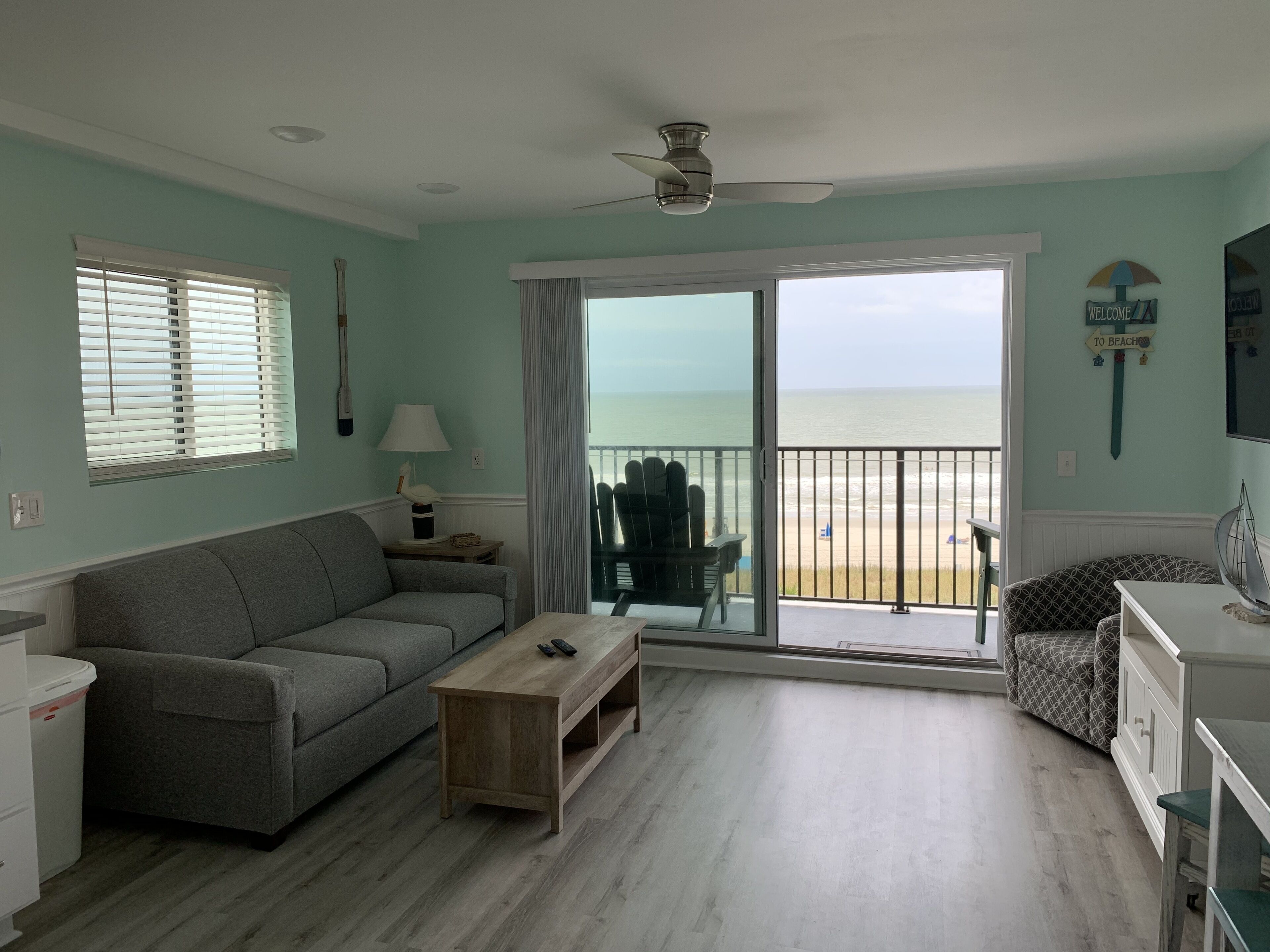 Direct OCEANFRONT Just Remodeled 4th Floor End Unit Myrtle Beach Resort