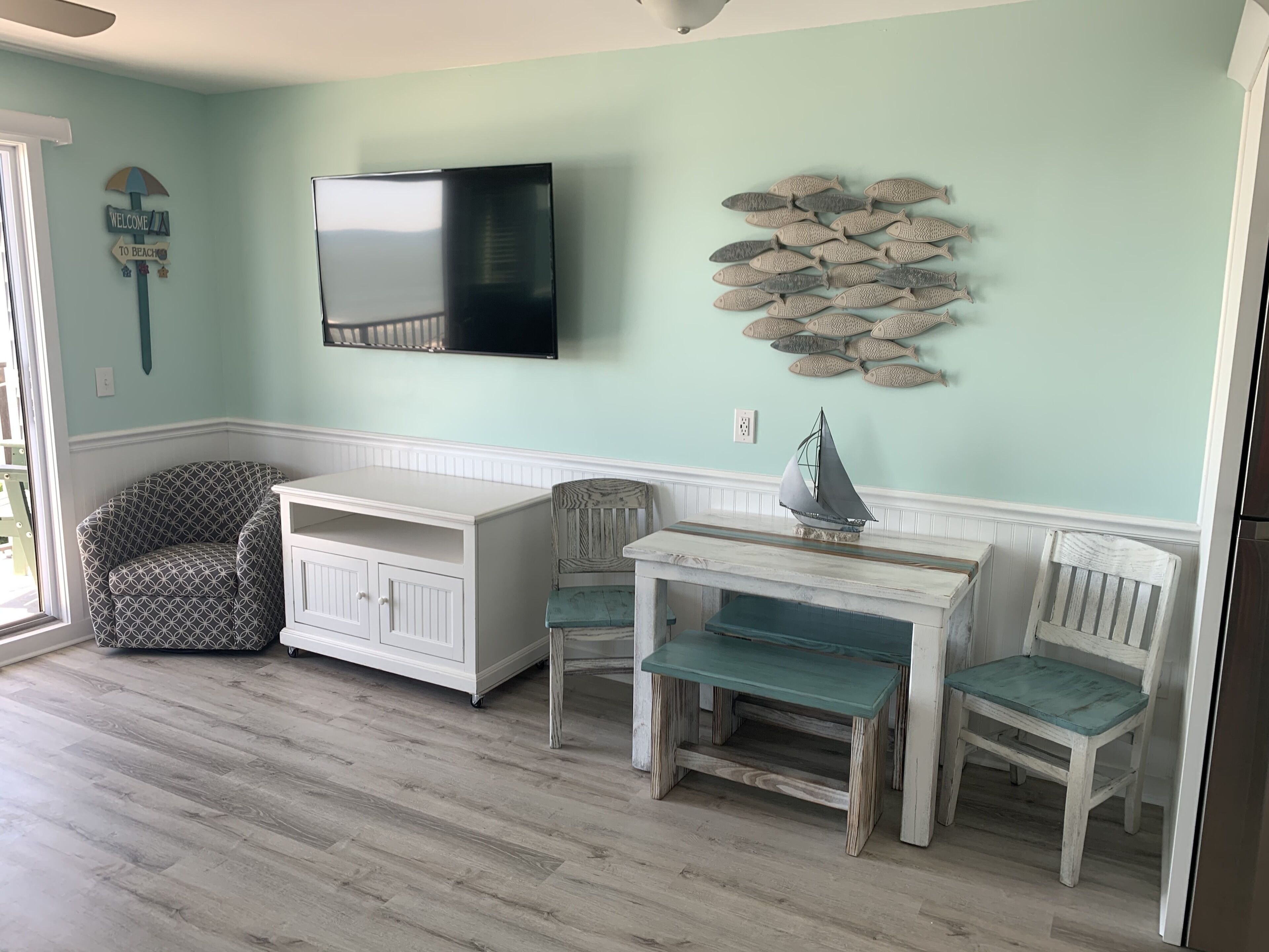 Direct OCEANFRONT Just Remodeled 4th Floor End Unit Myrtle Beach Resort