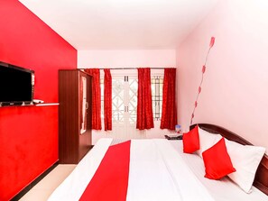 Room - OYO 35419 Greens Race View (Ootacamund)
