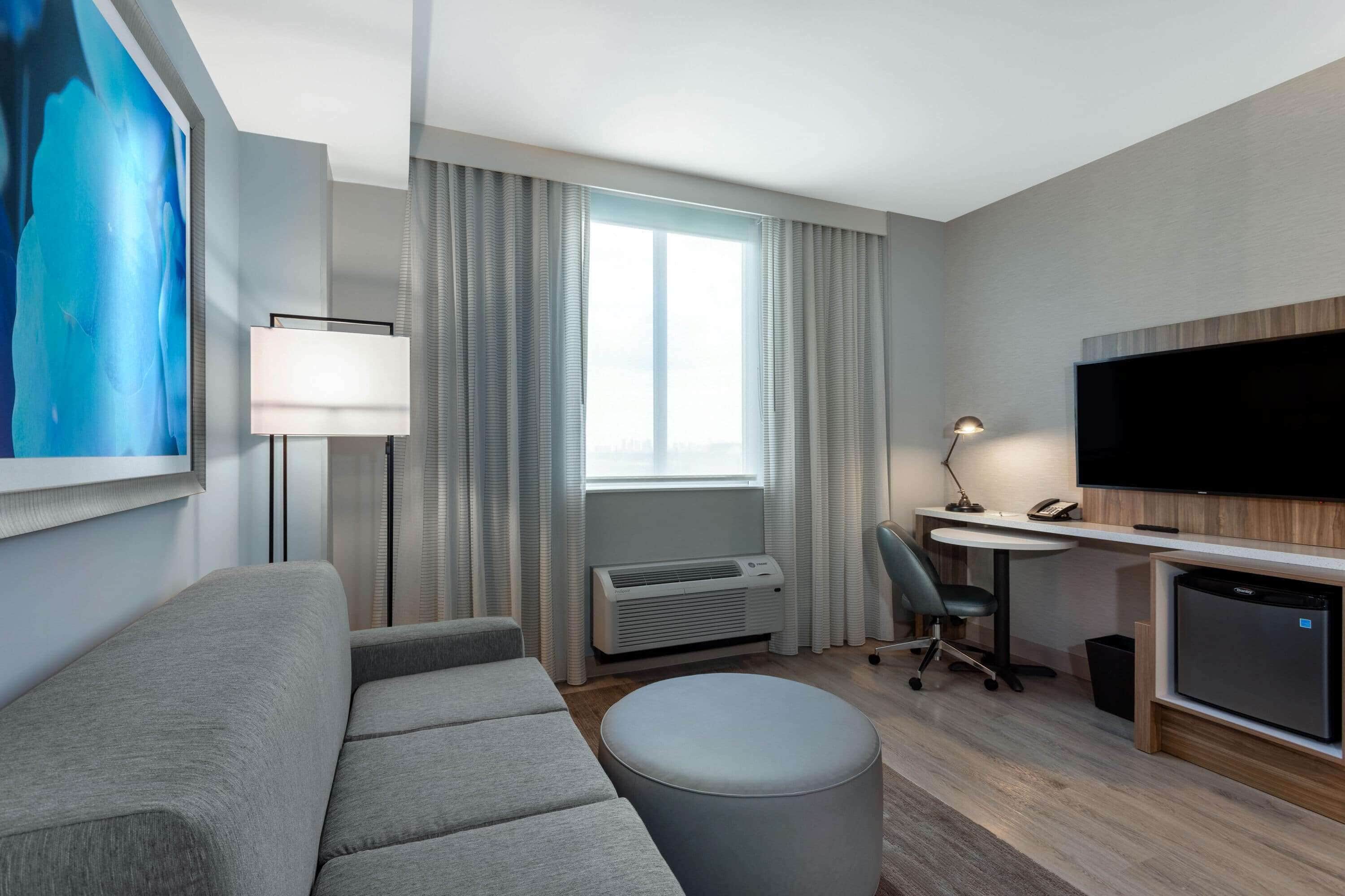 1 bedroom, in-room safe, desk, laptop workspace