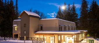 Nowhere Special Hostel