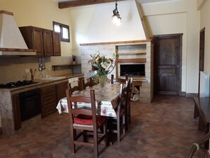 Dining - Paradise apartment with wi fi and parking space (Palermo)