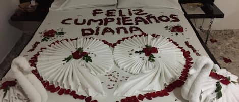 基本客房 | 1 間臥室、遮光布/窗簾、免費無線上網、床單