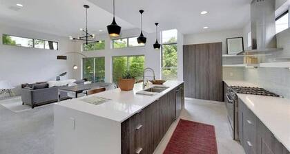 Luxury 4BR Haven | Pool • Hot Tub • Near Downtown