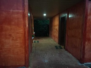 Interior detail - Cabinas Ecogarden Arenal (Peñas Blancas)