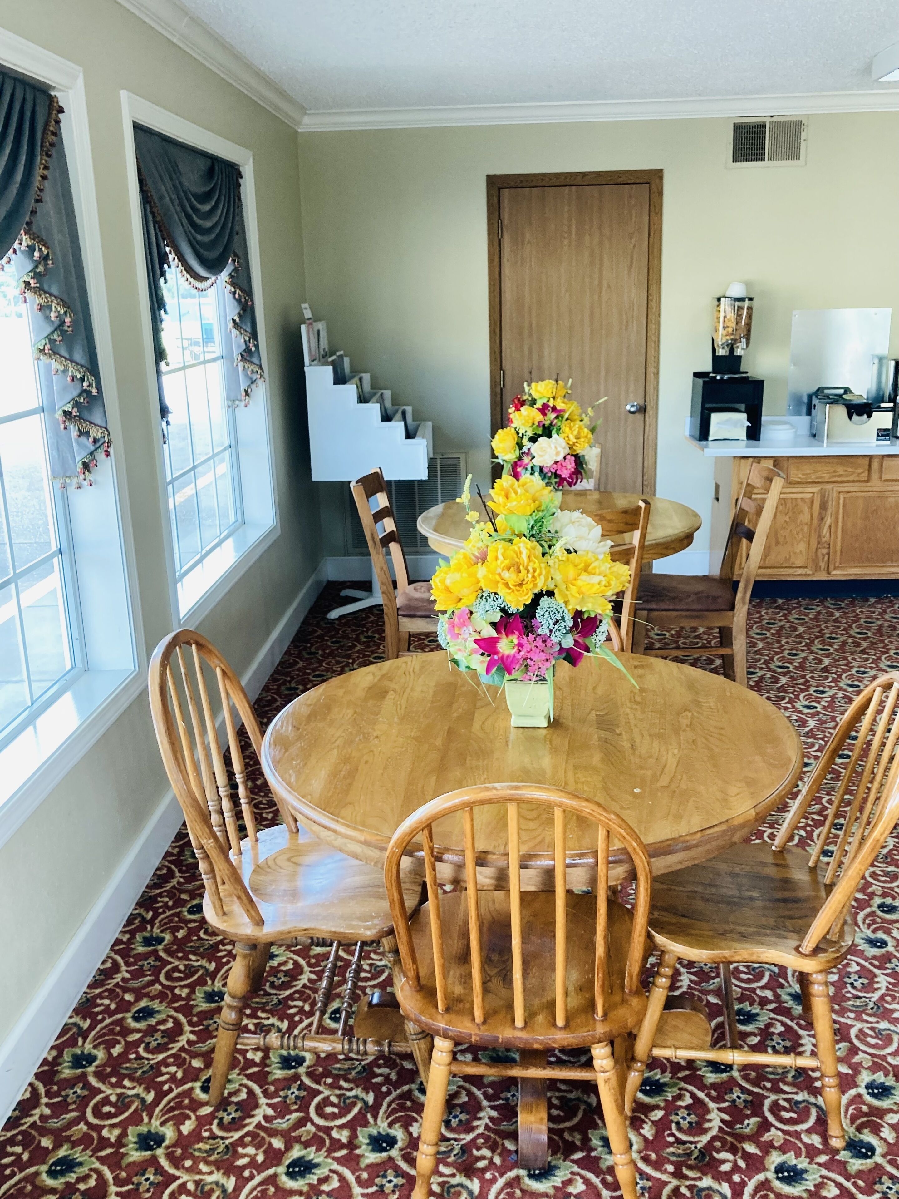 Free daily continental breakfast