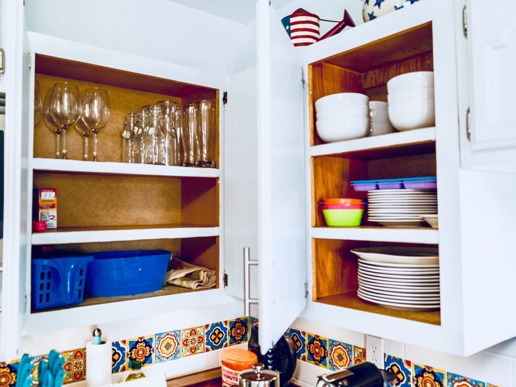 Large sleep capacity. Family friendly, large yard. Safe area.