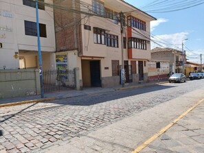 Exterior - Hostal Tayta Wasi II - Pavitos (Cusco)