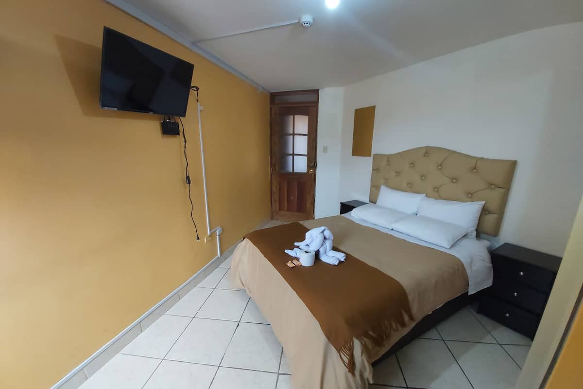 Standard Single Room | Down comforters, laptop workspace, WiFi, bed sheets