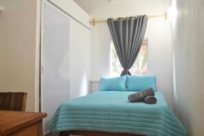 Hypo-allergenic bedding, free WiFi, bed sheets, wheelchair access - Hostal La Selva San Pancho (San Francisco)