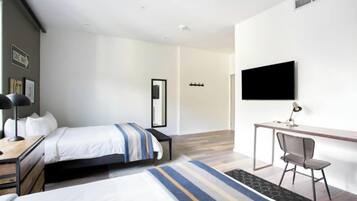 Room, 2 Queen Beds (Lofted)