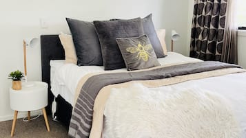 3 chambres, lit parapluie, Wi-Fi, draps fournis