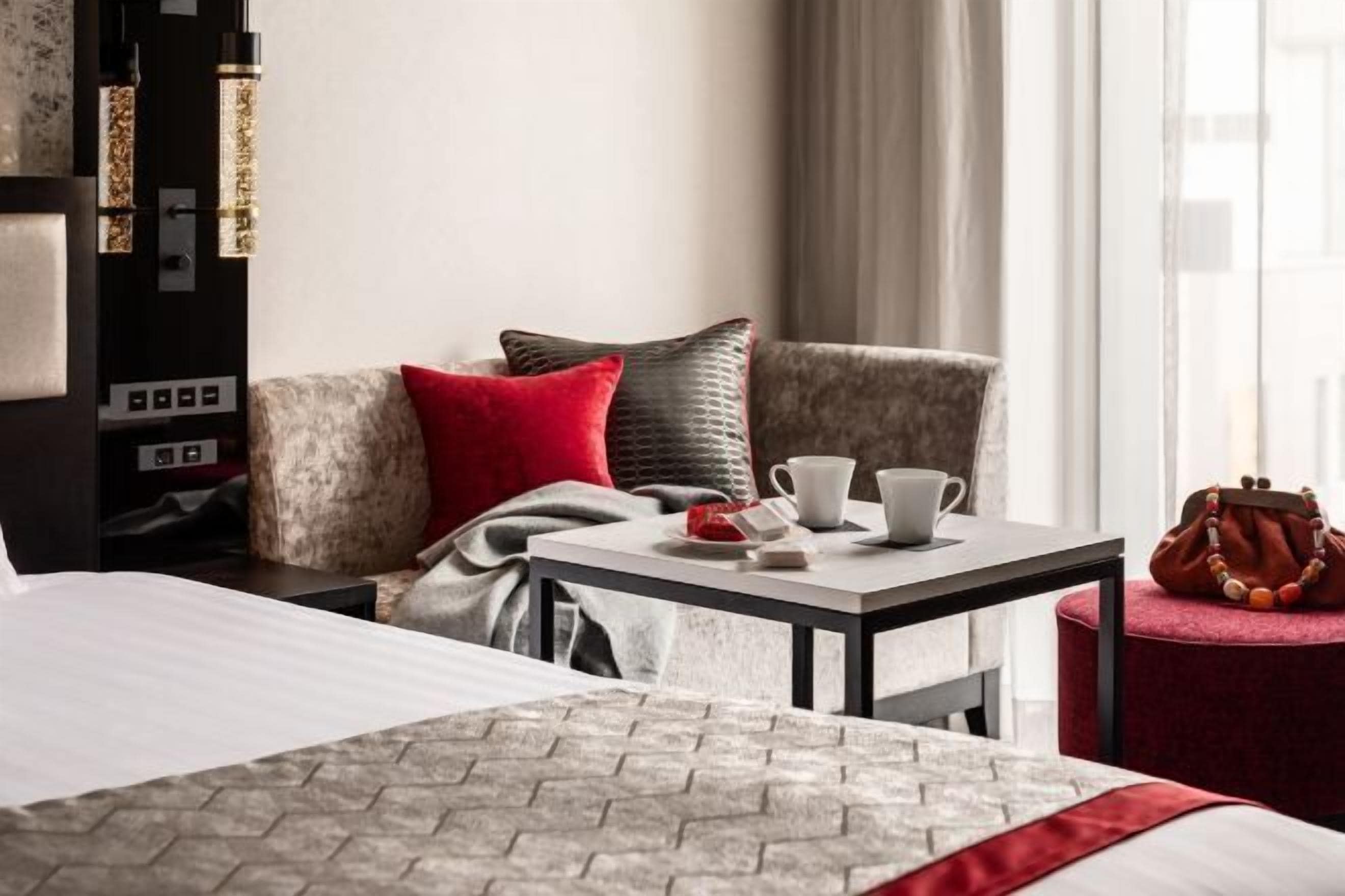 Coffres-forts dans les chambres, Wi-Fi gratuit, draps fournis