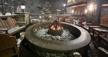 Maples Retreat ~ Wood Fireplace ~ Cozy Vibes ~Beautiful Views!