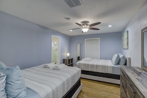 4 bedrooms, iron/ironing board, free WiFi, bed sheets
