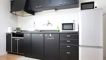 Private Vacation Home | Private kitchenette | Fridge, microwave, stovetop, electric kettle