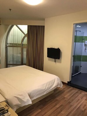 Standard Double Room | Free WiFi