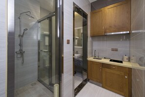 In-room safe, desk, free WiFi, bed sheets - Harmony Hotel (Shenzhen)