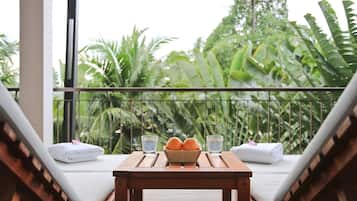 Kata gardens luxury 2bedroom 4B | Balcony