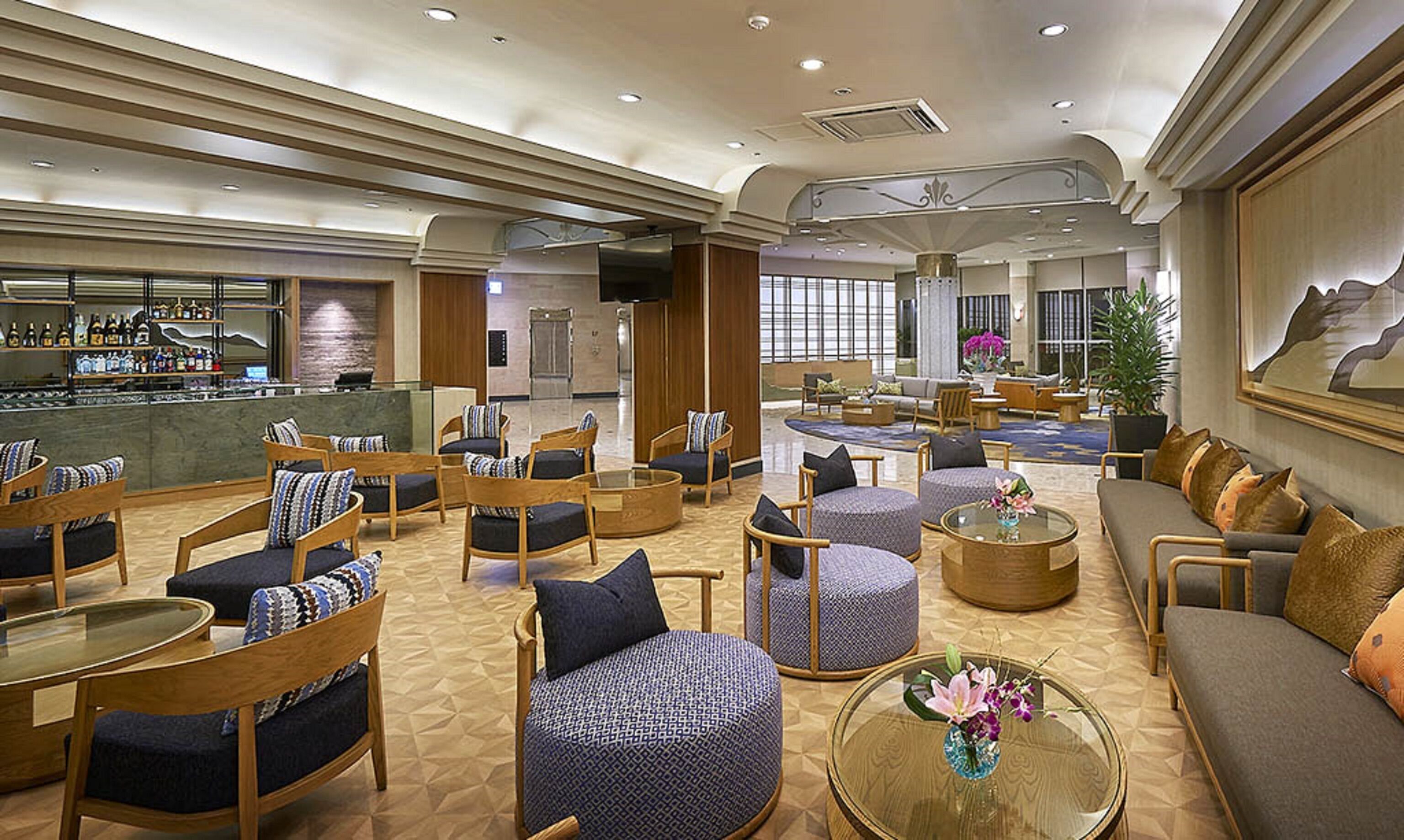 Lobby lounge