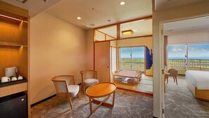 房內夾萬、書桌、遮光窗簾/窗簾、免費 Wi-Fi