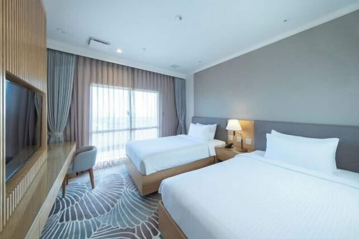 1 phòng ngủ, két bảo mật tại phòng, bàn, màn/rèm cản sáng