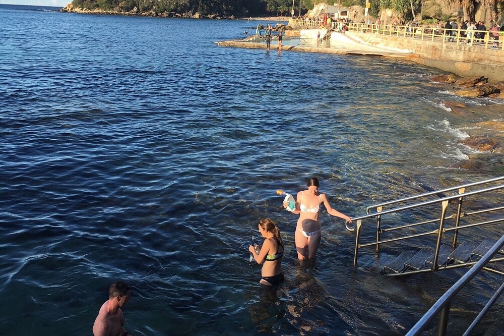 Your best choice of direct Beach front accommodation in Manly 4