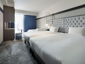Habitación superior, no fumadores (2 beds (+ extra) , Bathtub) | Caja fuerte, wifi gratis, ropa de cama