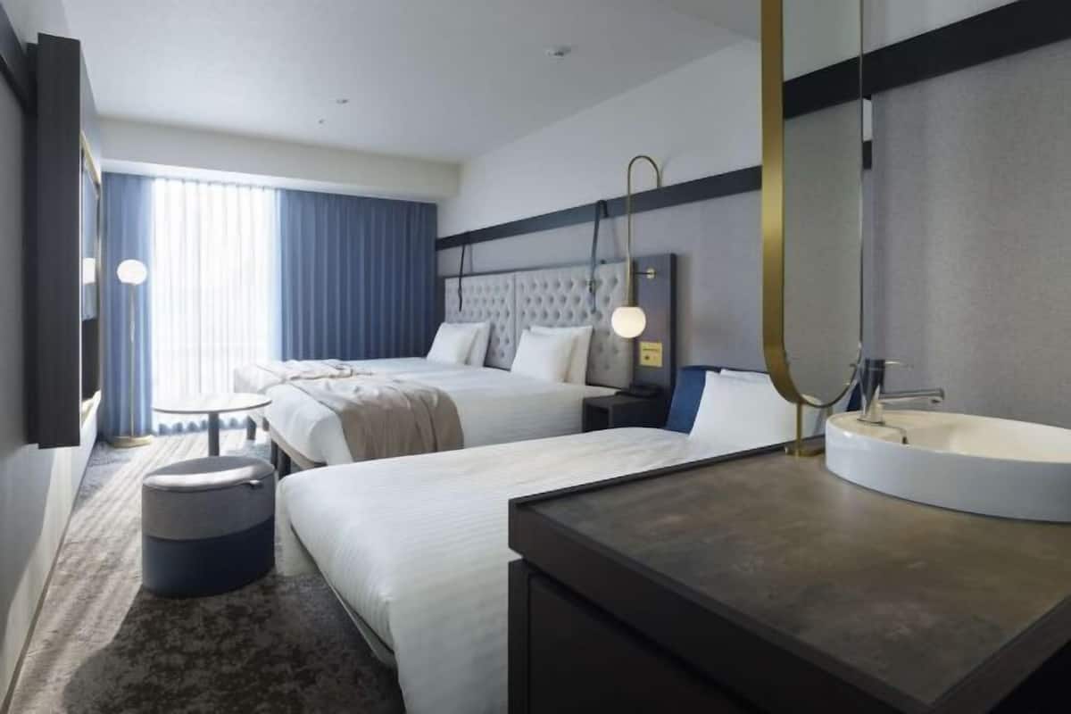 Caja de seguridad en la habitación, wifi gratis y ropa de cama