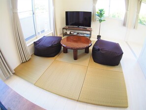 Huis (Private Vacation Home) | 4 slaapkamers, een bureau, een strijkplank/strijkijzer, gratis wifi