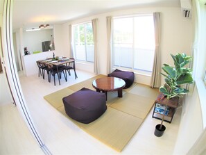 Interior - Ohayo House (Nanjo)