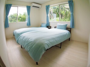 Huis (Private Vacation Home) | 4 slaapkamers, een bureau, een strijkplank/strijkijzer, gratis wifi