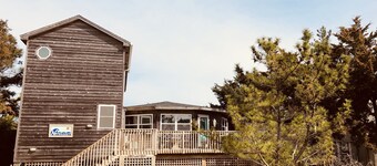 Beach Cottage on the best street in Salvo, located 2 lots from beach access.