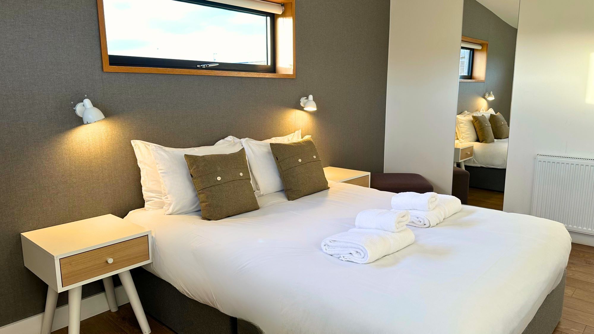 3 間睡房、熨斗/熨衫板、方便輪椅出入