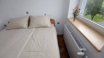 Double or Twin Room | 1 bedroom, desk, free WiFi, bed sheets
