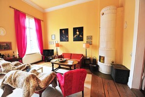 Área de estar no saguão