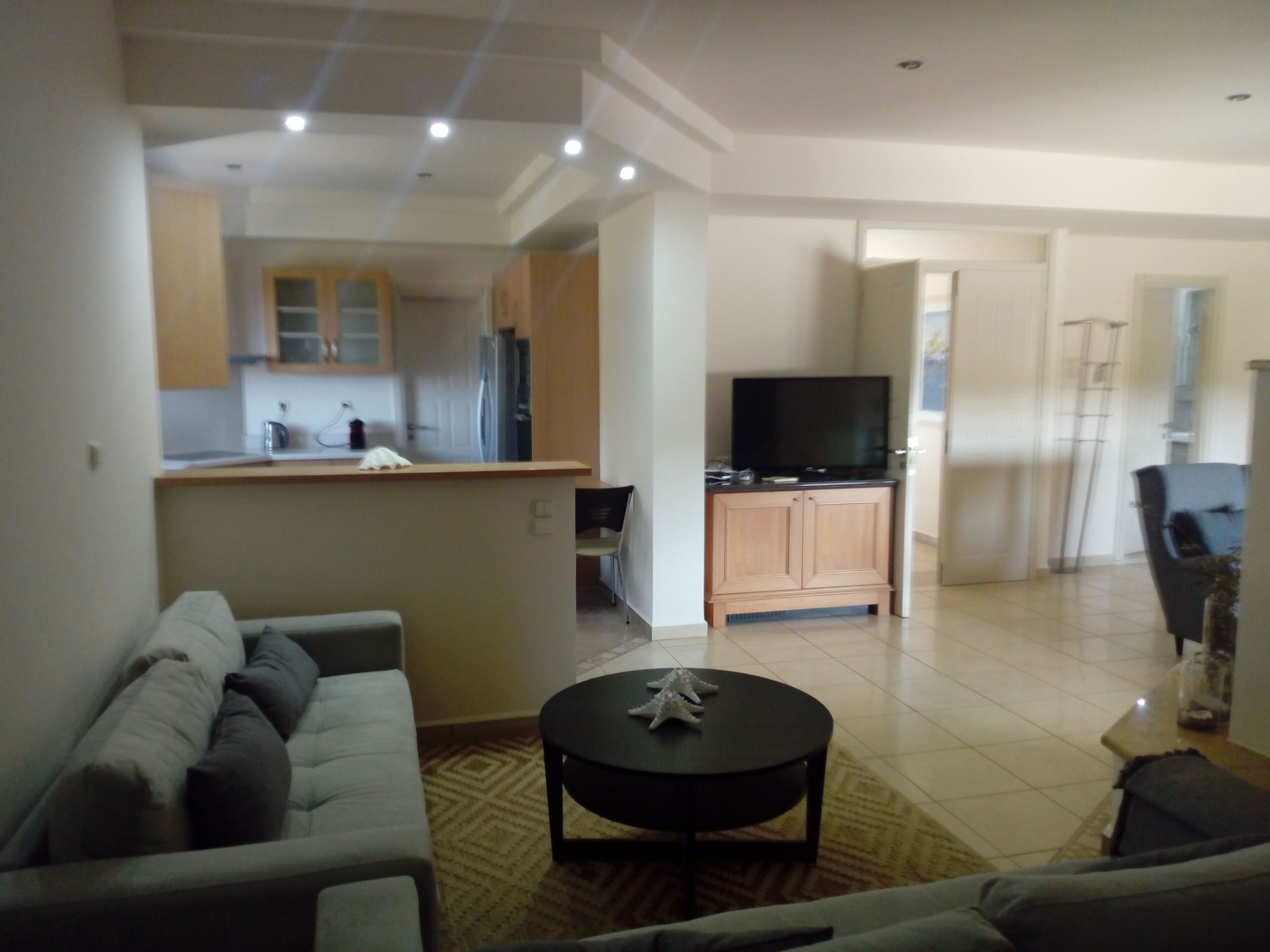 Televisie en een open haard