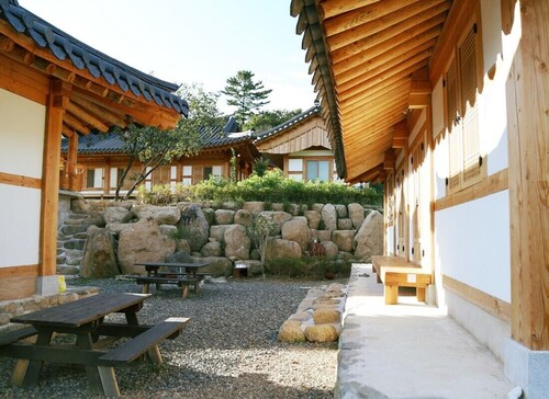 Hadong Today Sun Hanok Traditional House